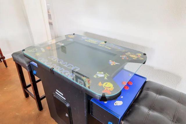 Raccoon Hideout Hot Tub Bbq Arcade Darts Oakhurst Exterior foto