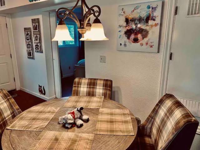 Raccoon Hideout Hot Tub Bbq Arcade Darts Oakhurst Exterior foto